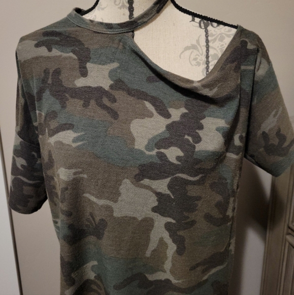 Fantastic Fawn camo Blouse L - Picture 2 of 4